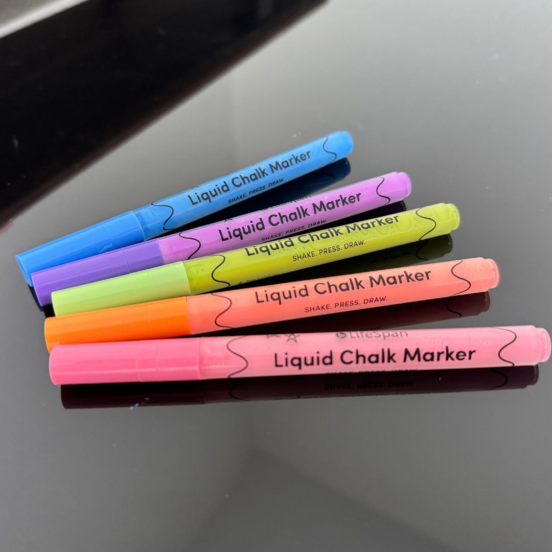 colorful liquid chalk markers